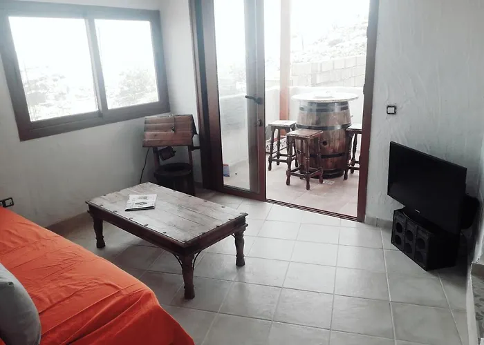 Alessia With Jacuzzi ,garden & Swimming Pool Holiday home Santa Cruz de Tenerife